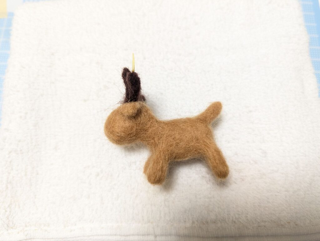 ツノを付けて全体を調整、横